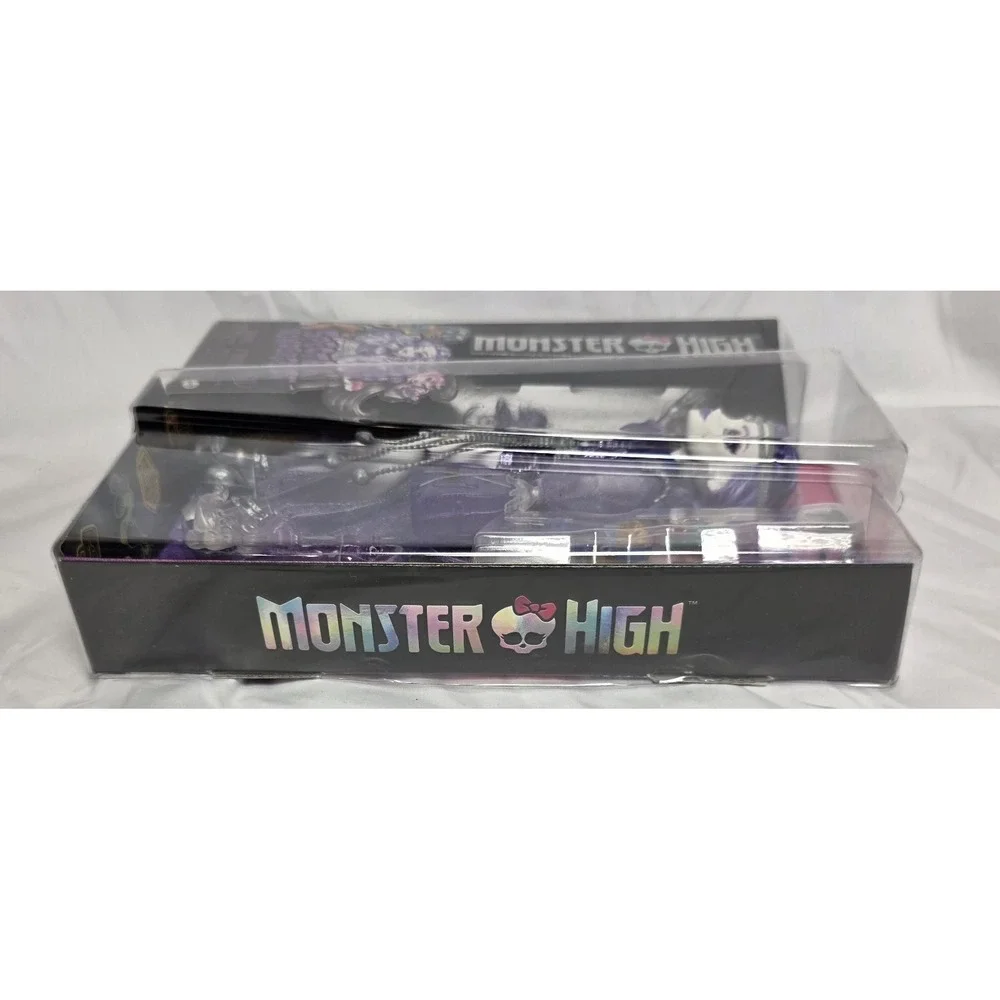 Monster‎ High Doll Spectra Vondergeist Mattel 11
